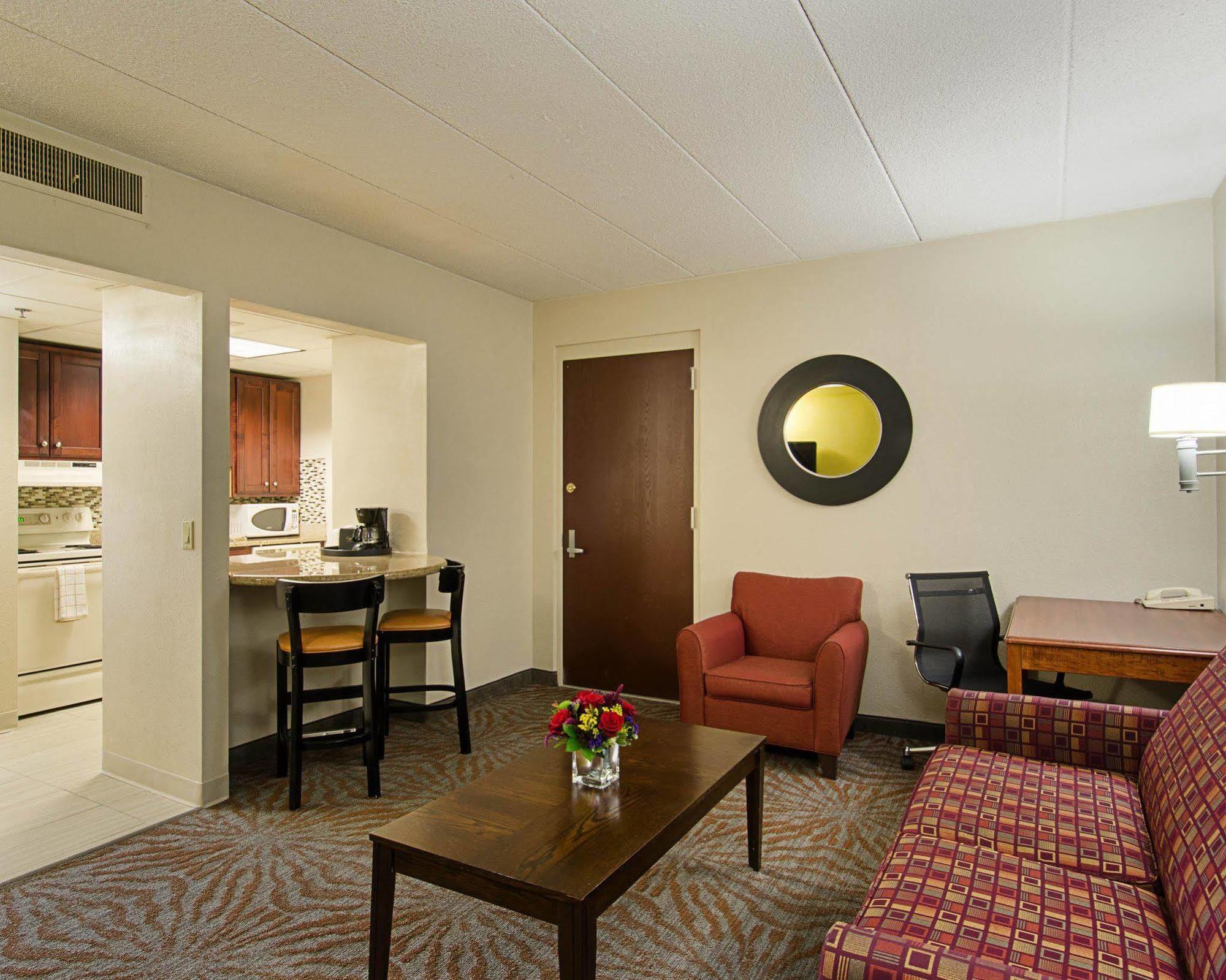 Suburban Extended Stay Hotel Worcester Exterior foto